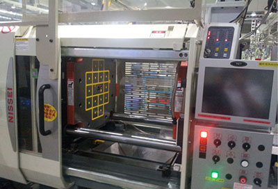 悍威注塑機快速換模系統