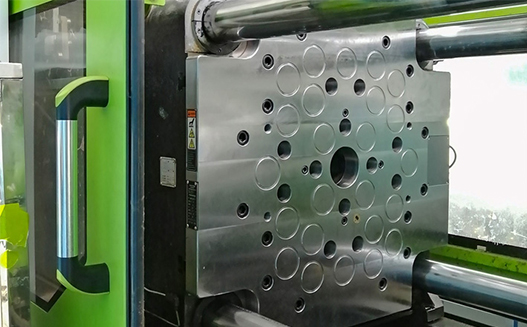 磁力模板_注塑機快速換模系統