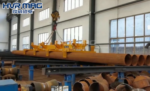 如何確保磁力吊具成排搬運多根鋼管不掉落？