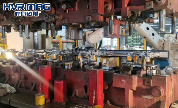 機械手端拾器磁力夾具助力鍛壓生產線智能制造